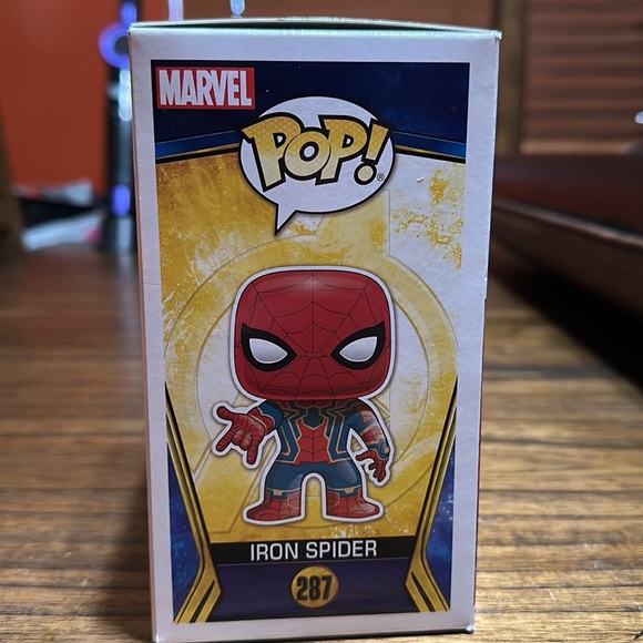 Iron Spider Funko pop - Picture 4 of 4